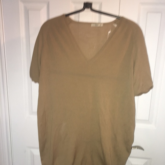 Gorgeous Prada short sleeve sweeter stylish - Picture 1 of 2
